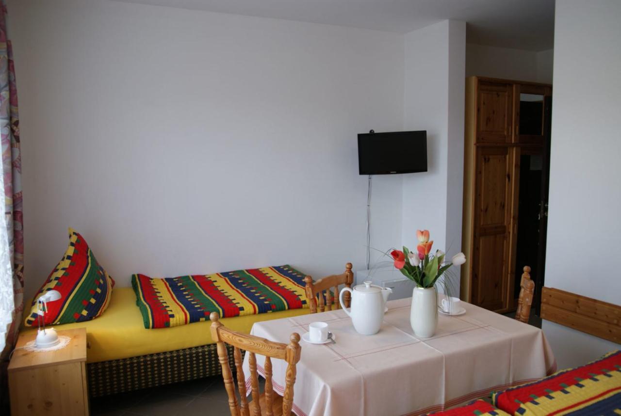 Dom Sonia Apartment Niechorze Bagian luar foto
