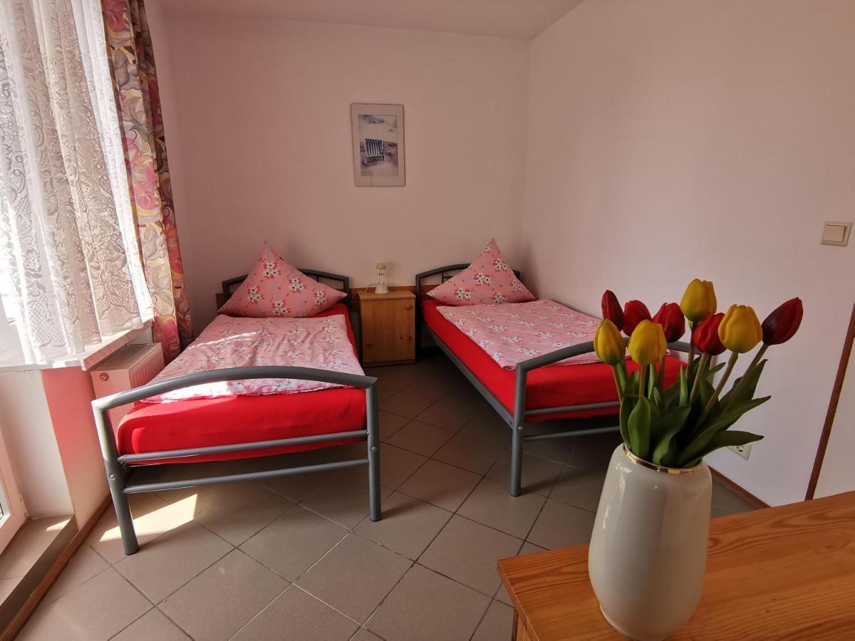 Dom Sonia Apartment Niechorze Bagian luar foto