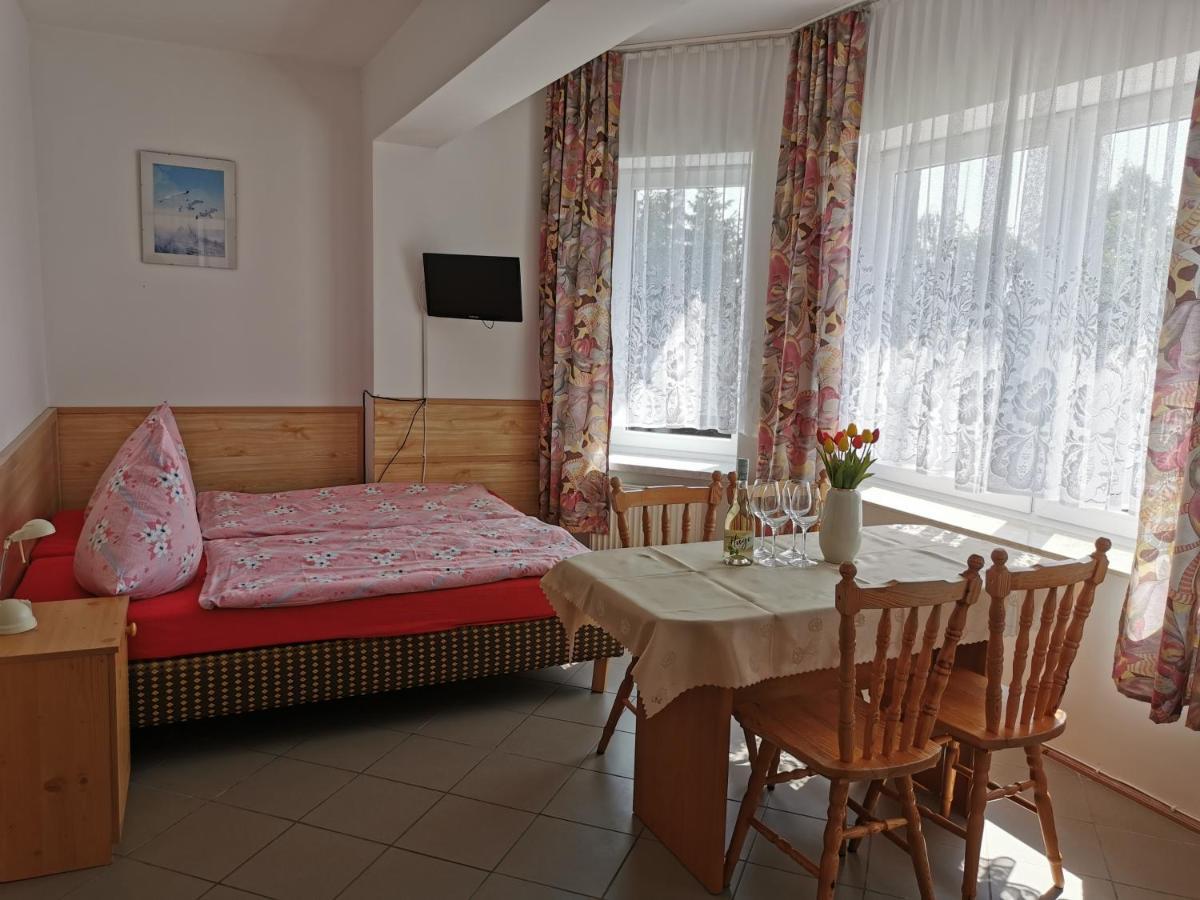 Dom Sonia Apartment Niechorze Bagian luar foto